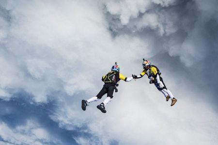 1000米跳伞快速落地技巧