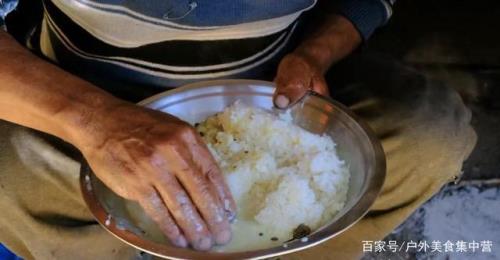 尼泊尔人为什么喜欢用手抓饭