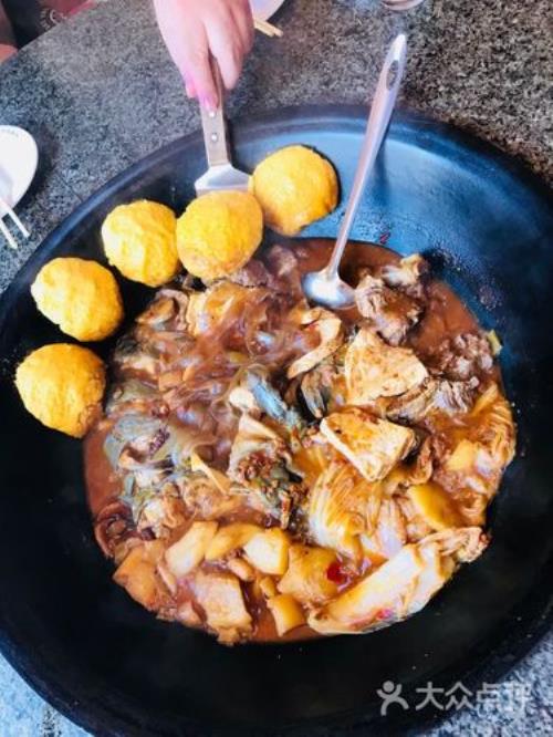 铁锅炖大鱼的做法