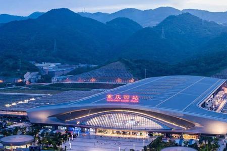 重庆西站南北入口区别