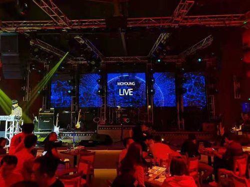 livehouse是酒吧吗