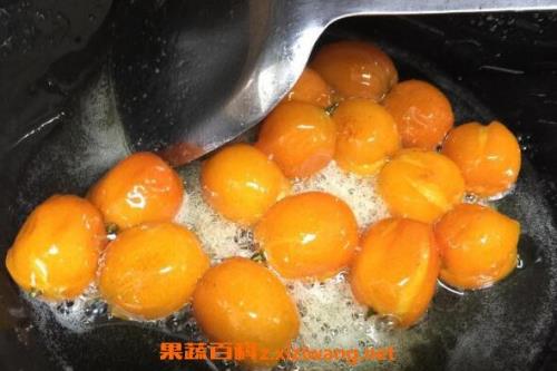 橘子放微波炉里面会爆吗