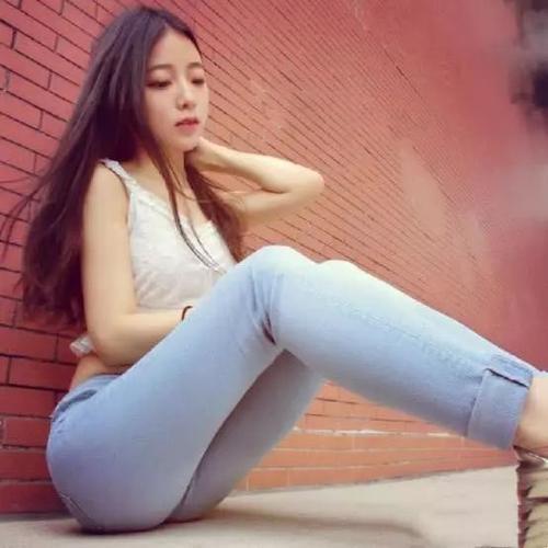 女孩对着我蹲下是什么意思