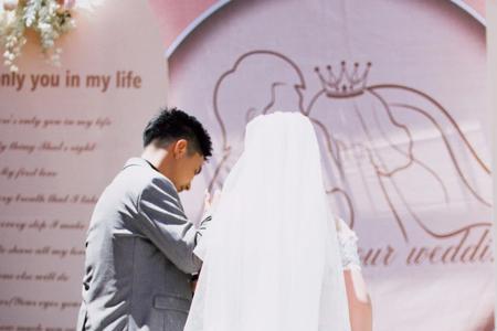 宝宝没过周岁能参加婚礼吗