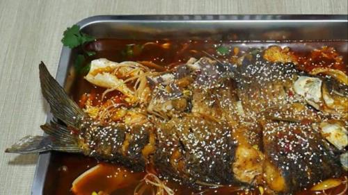 半吨烤鱼的做法