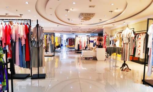 上午去店里调换衣服可以吗