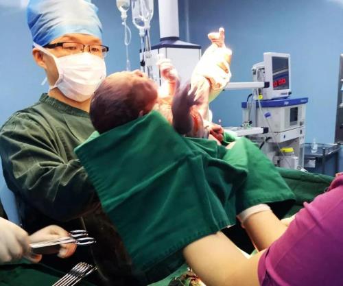 男生叫女生月月子是什么意思