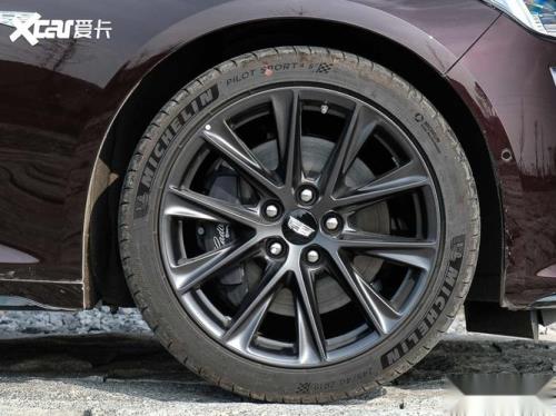 捷尼赛思G70与ct5的车胎哪个好