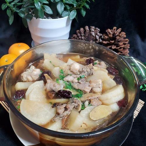 萝卜炖鸡块的家常做法