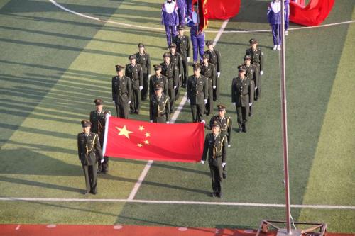 英姿飒爽雄姿英发什么意思