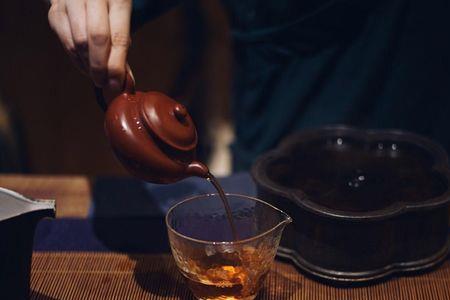 时光把茶水熬成了汤是什么意思