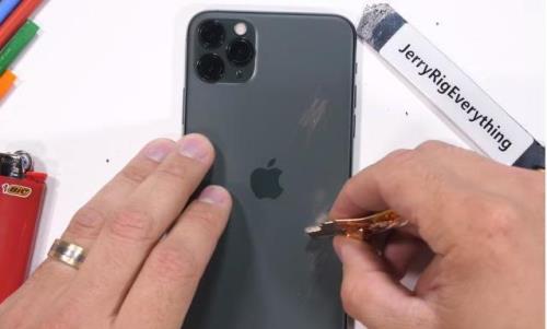 iPhone电池掰弯了掰直还能用吗