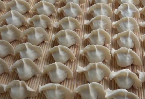 年三十包啥馅饺子吉利