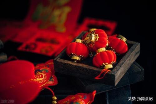 年三十是拜早年吗