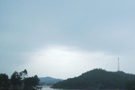 画出山色空蒙雨亦奇朗读停顿