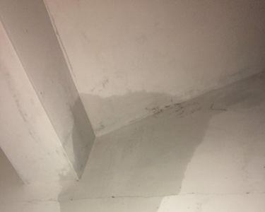 楼梯口漏水是哪里渗的