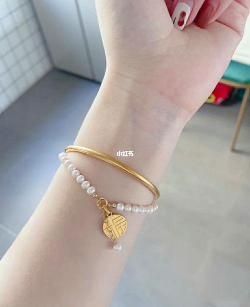 带黄金手镯被抢的几率有多少