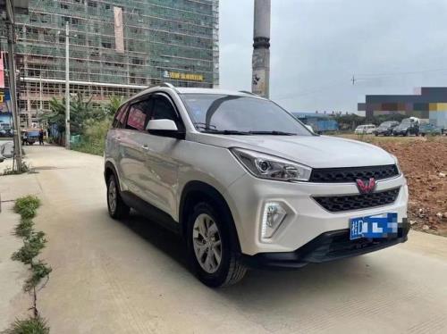 2022款全新五菱宏光s3自动挡落地价
