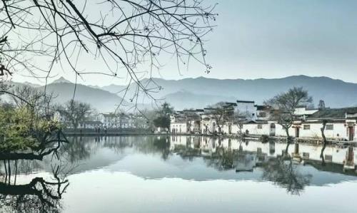为什么叫粉墙黛瓦