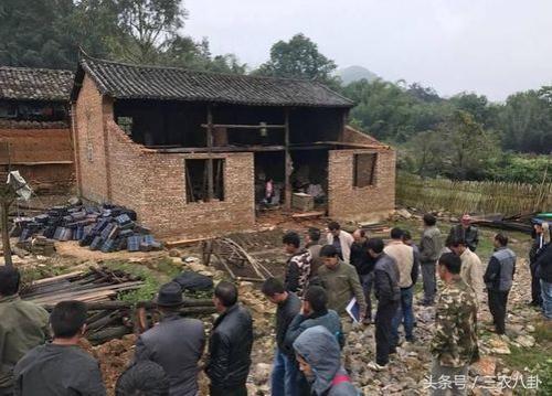 户口不在农村房屋倒塌如何处理