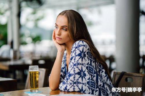 为什么女生见到你都不笑了