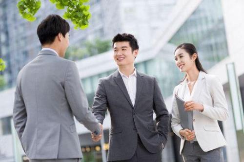 任务重而道远是什么意思
