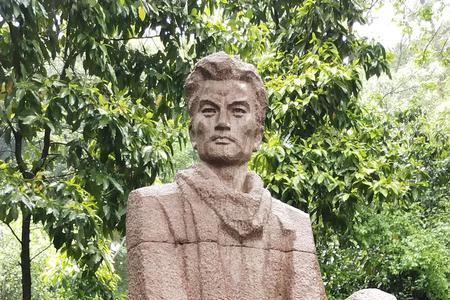红岩许云峰主要事件20字