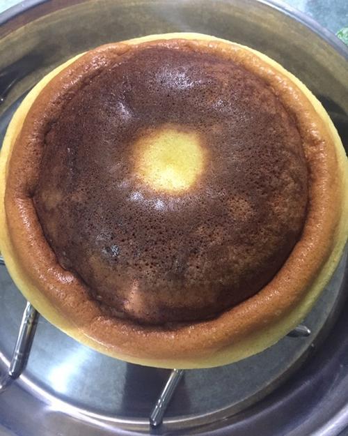 电饭煲蛋糕很湿是什么原因