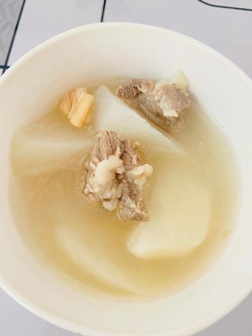 沙虫瑶柱排骨汤的做法