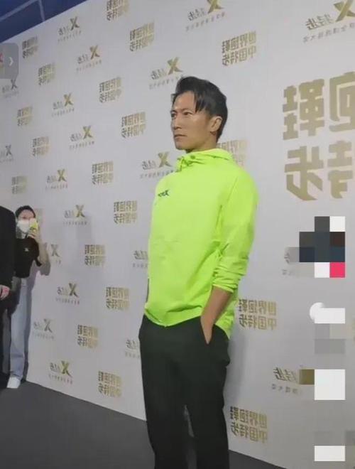 谁知道谢霆锋的真实身高体重