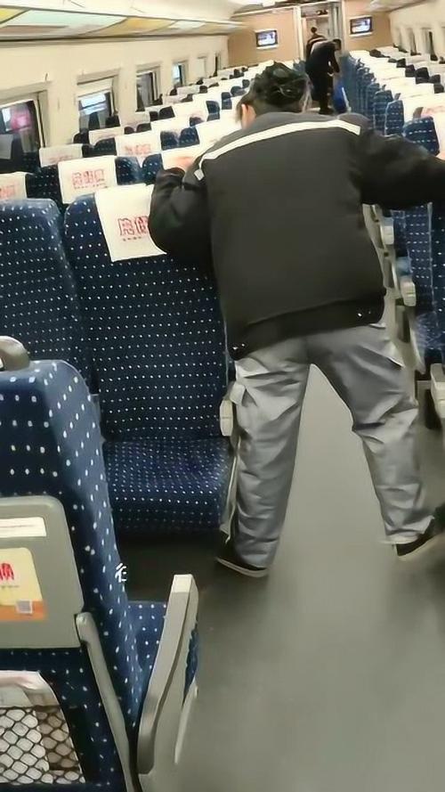 高铁座位坏了不给修可以投诉吗