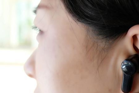 耳聆是什么意思
