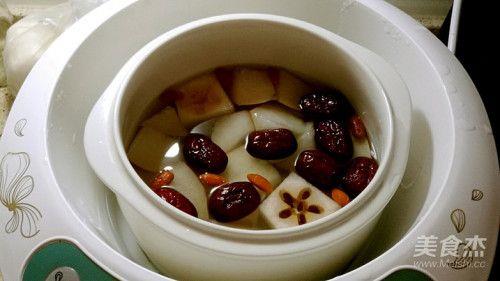 炖梨为什么会出现红沫