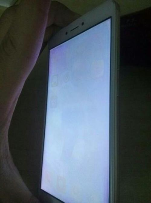 手机屏幕裂了又进水了怎么办