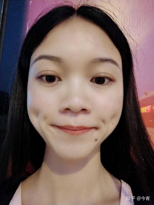 有2个酒窝的女人好吗