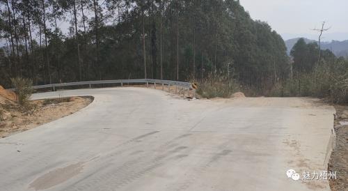 水泥路一般几天可以通车