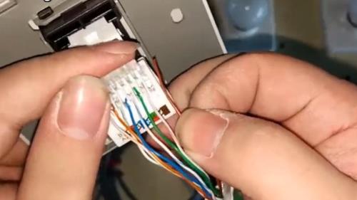 最简单接插座8根网线怎么接