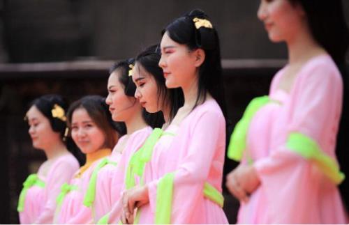 横店十三什么学历