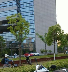 本田裂行125电瓶亏电如何发动