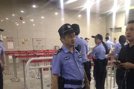 一员六警是什么意思