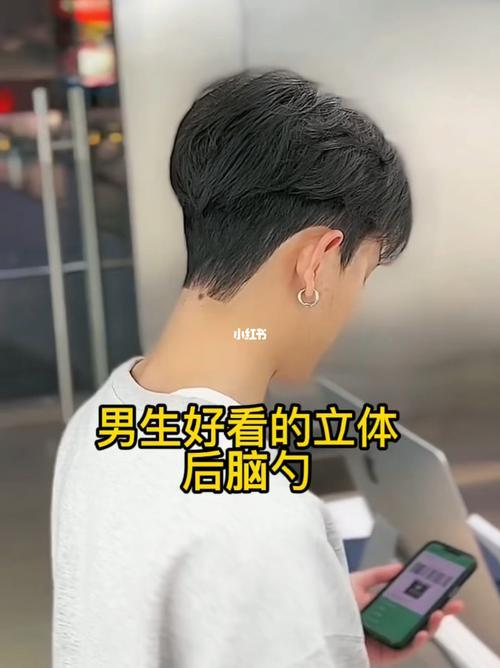 男生后脑勺扁平适合戴针织帽吗