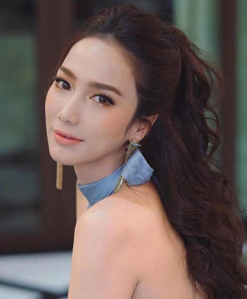 fernwang是中泰混血还是纯泰国人