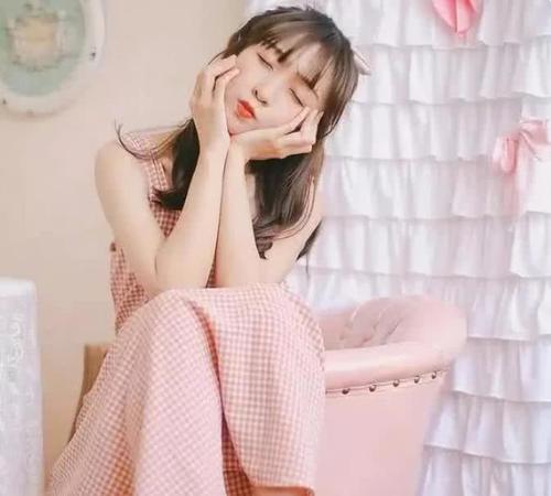 怎么样在女朋友面前称呼自己呢