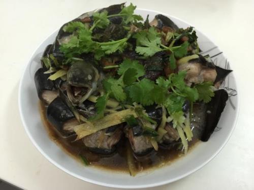 菜脯焖乌耳鳗的做法