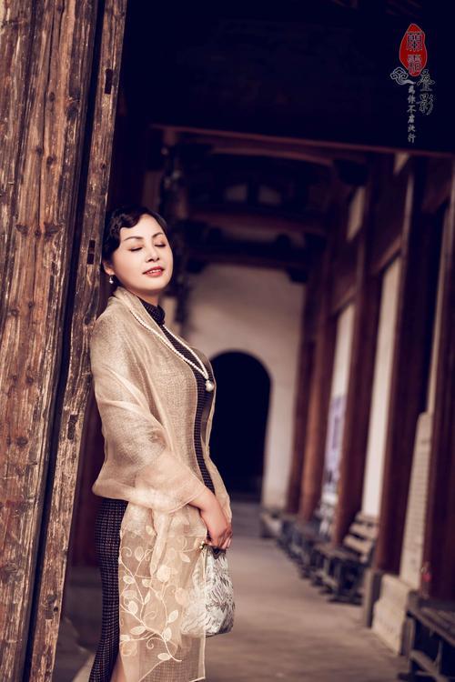 流年啄玉韵芳华什么意思
