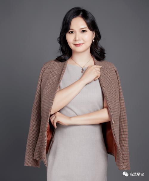 兰语创始人是谁