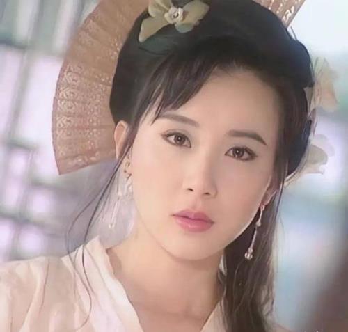 如霜扮演者
