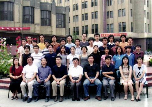 2004届小学什么时候毕业