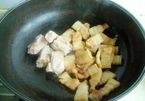电饭锅炖肉有腥味怎么除掉