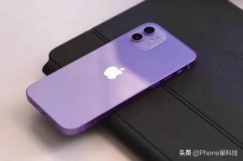 为什么手机屏幕上边绿下边紫